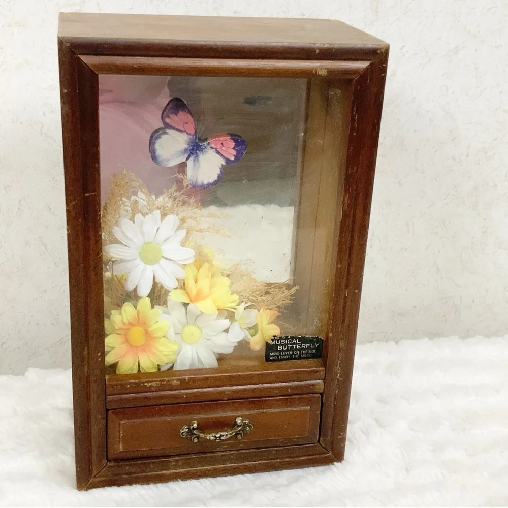 Vintage 1978 George Good Flying Butterfly Mirror Musical Jewelry Shadow Box